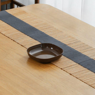 Assiette en bois à soupe marron foncé