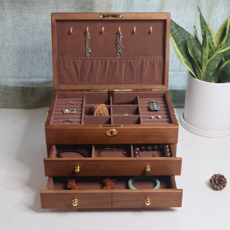 boite-bijoux-en-bois-avec-serrure-essence-du-bois