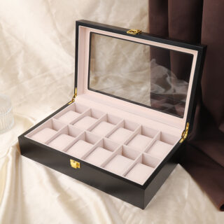 Boite a montre en bois intérieur rembourré