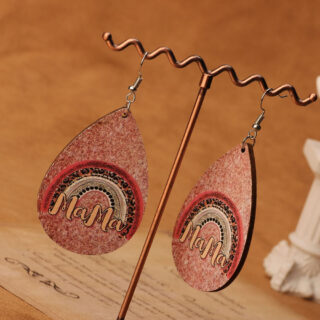 Boucle d'oreille en bois mama