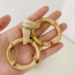 Boucles d’oreille en bois style africain