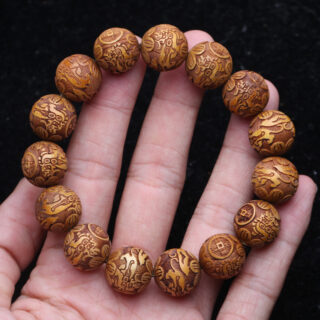 Bracelet en bois marron clair