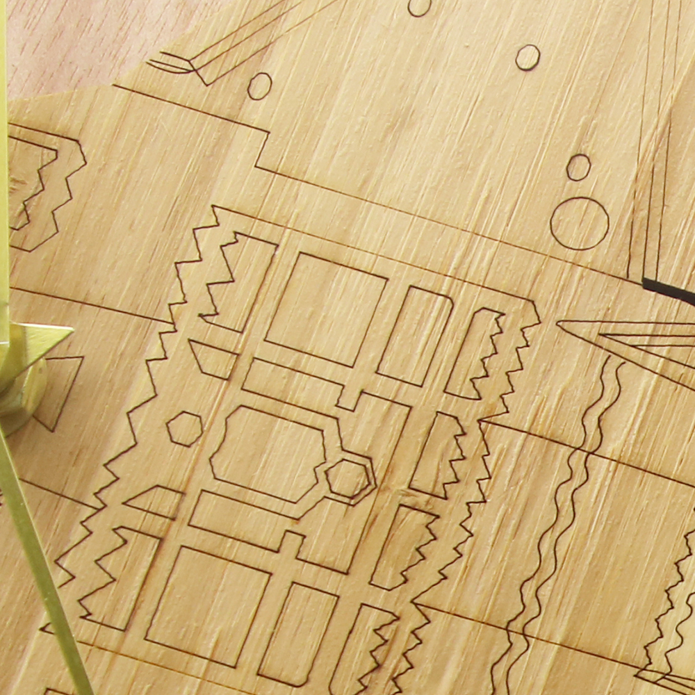 Horloge en bois avion Horloge en bois avion gravure