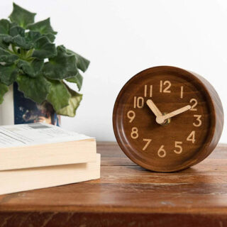 Horloge massif en bois
