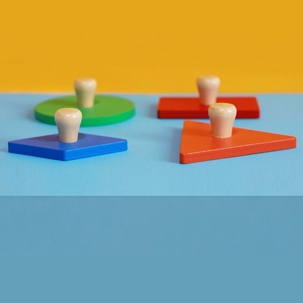 Jouet en bois Montessori formes géométriques