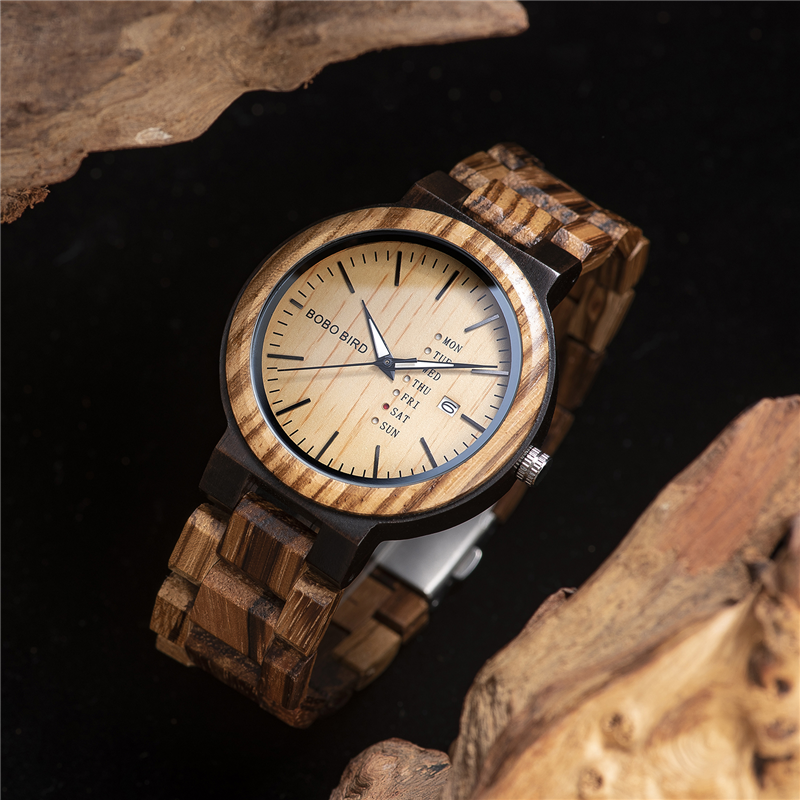 Montre en bois avec calendrier Montre en bois avec calendrier