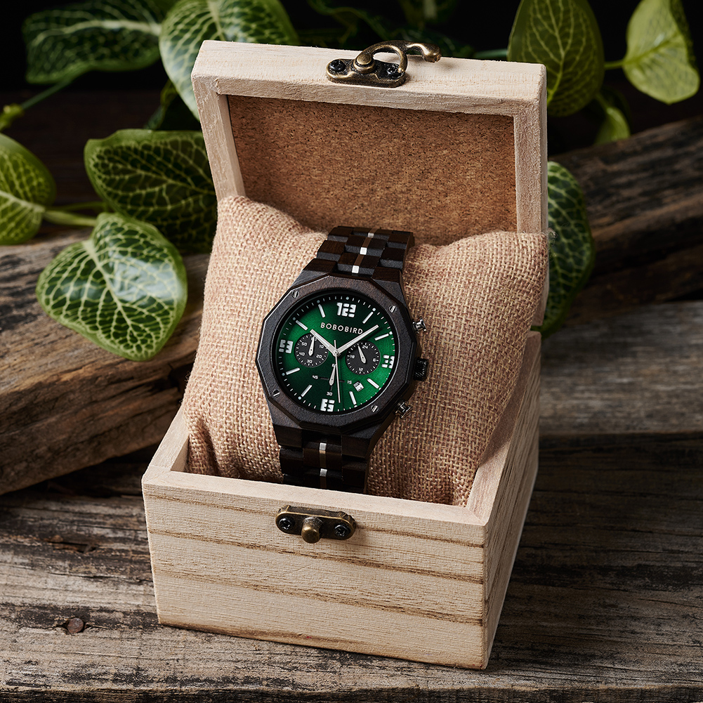 Montre en bois mouvement japonais vert Montre en bois mouvement japonais vert