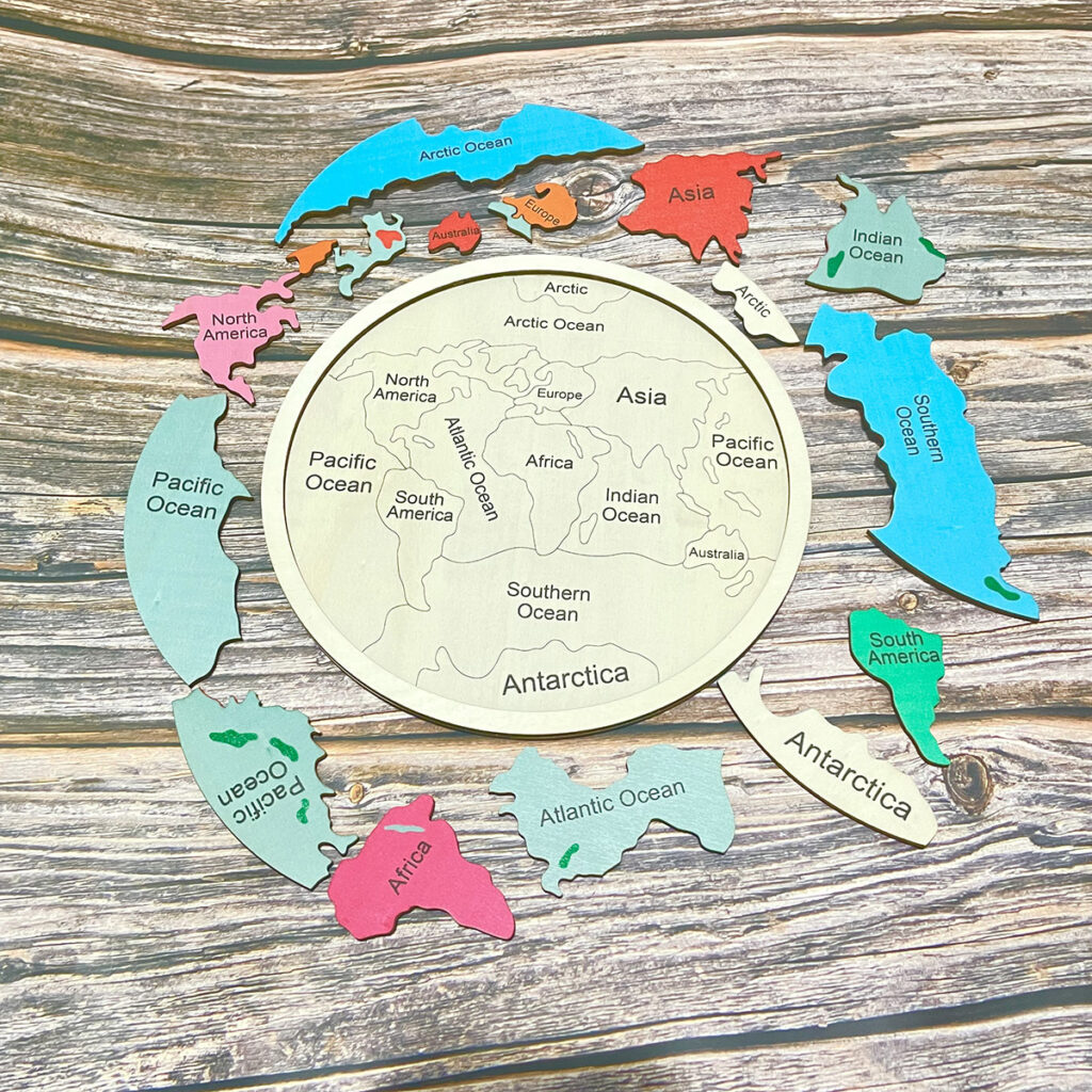Puzzle carte du monde en bois bébé
