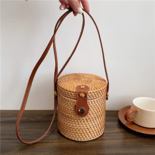 Sac en osier bohème cylindre